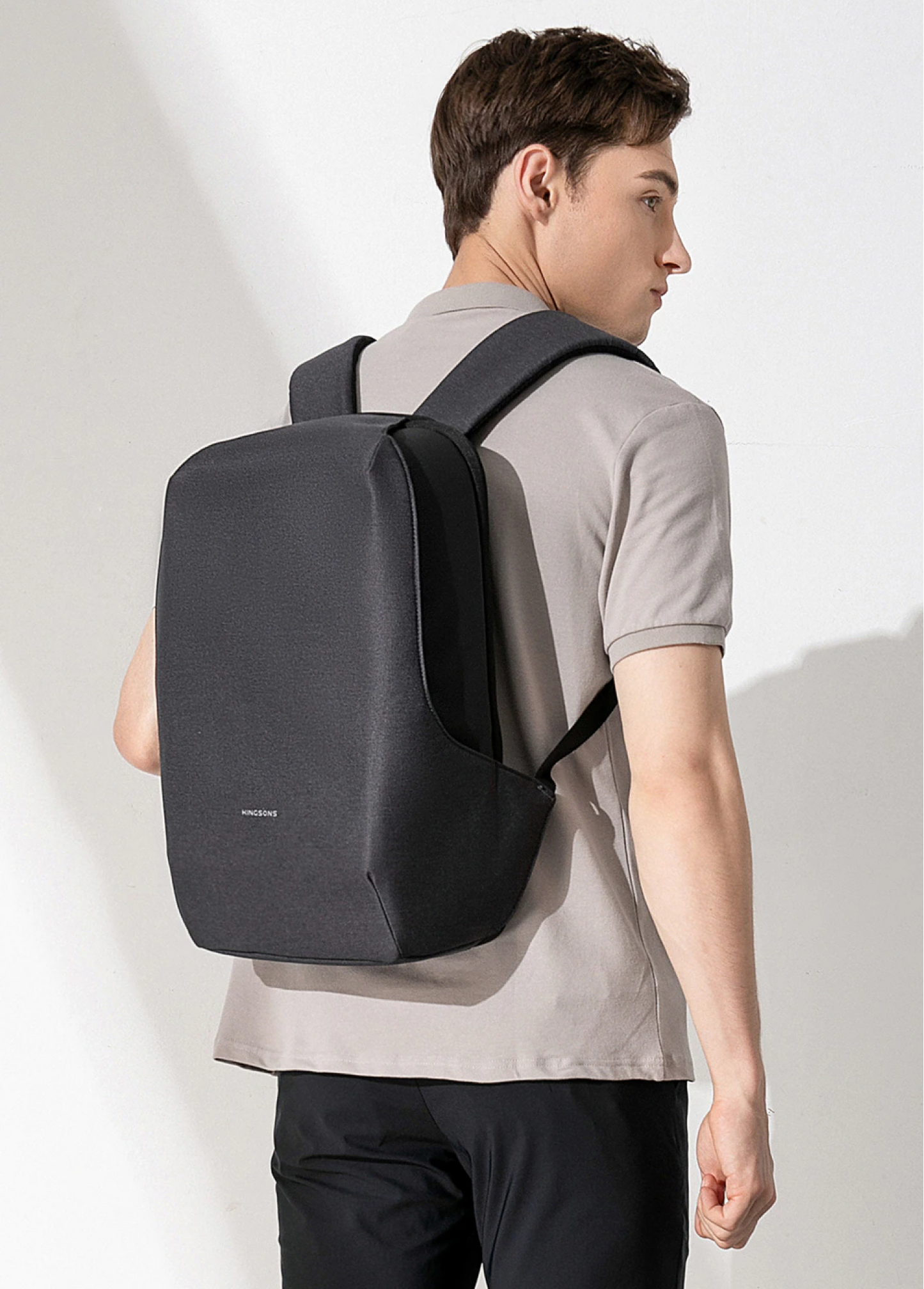 Hi-tech bacpack for student