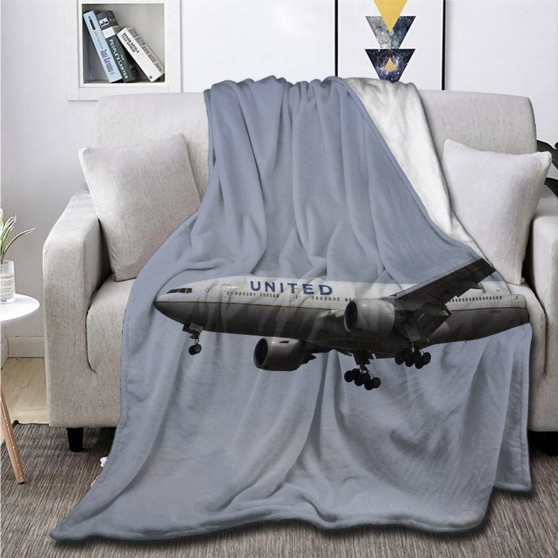 United Airlines Boeing 777 Throw Blankets